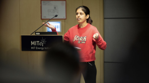 Mrigi Munjal, a graduate student in the Department of Materials Science and Engineering and Technology and Policy Program, describes her project on unlocking industrial-scale sodium-ion batteries. Photo: Kelley Travers